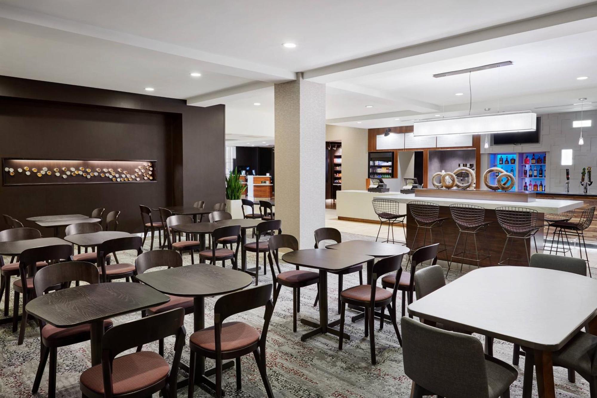 Hotel Courtyard Milwaukee Downtown Esterno foto